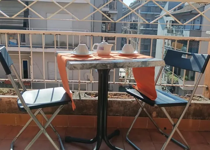 Di Fronte Cupola Oda ve Kahvaltı 4*